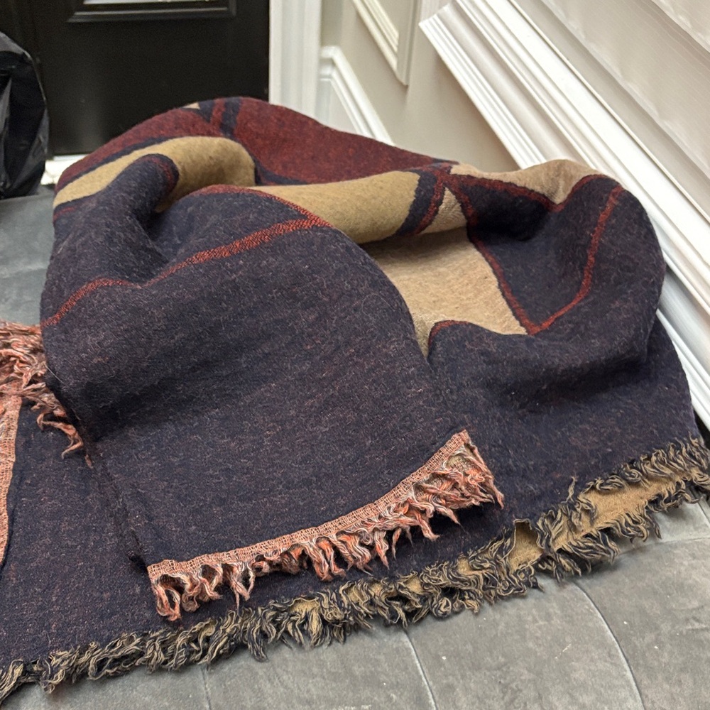 Cozy Plaid Blanket